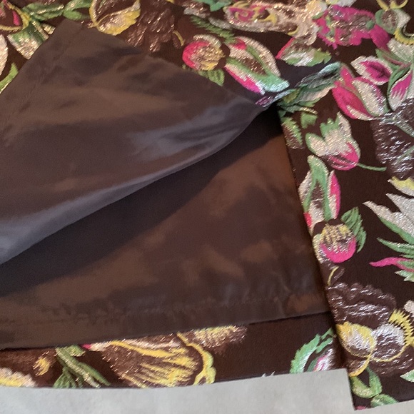 Multi colored skirt with metallic threads throughout - Picture 4 of 4